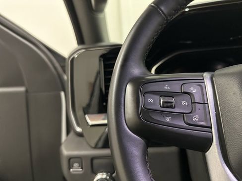 Used 2024 GMC Sierra 1500 SLE image 40
