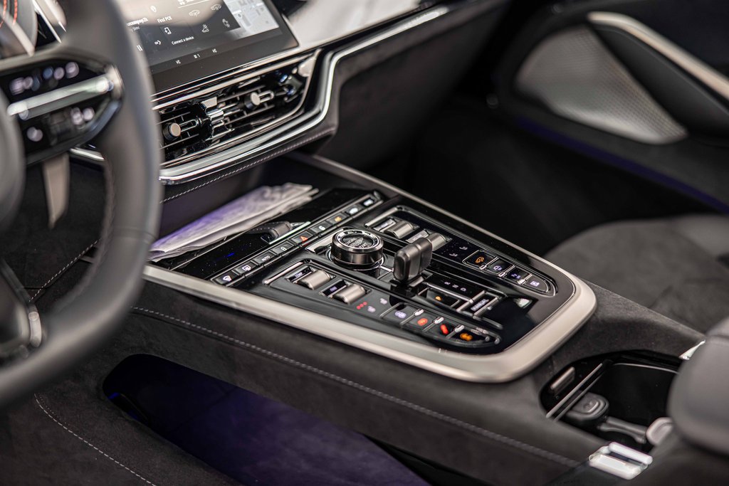 New 2026 Aston Martin DBX 707 AWD/4WD image 21