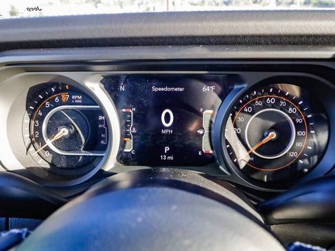 New 2025 Jeep Gladiator Sport image 24