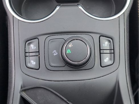 Used 2018 GMC Terrain SLE w/ Driver Convenience Package image 22