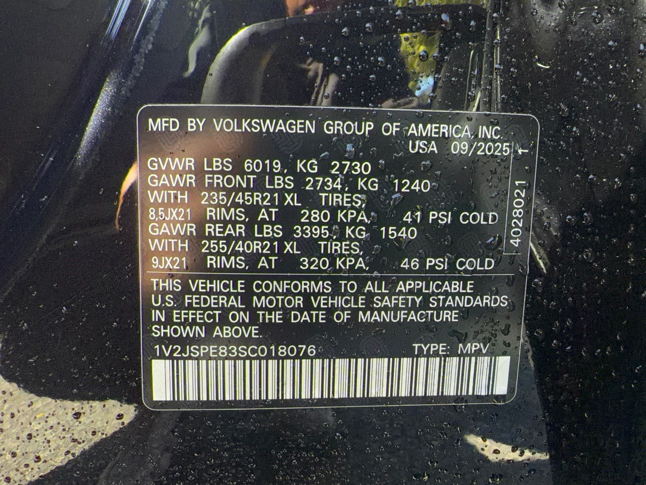 Used 2025 Volkswagen ID.4 Pro S Plus AWD/4WD image 31
