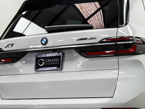 Used 2026 BMW X7 xDrive40i AWD/4WD image 13