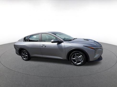 Used 2025 Kia K4 FWD image 2