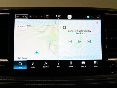 Used 2023 Chrysler Pacifica Touring-L w/ Uconnect Theater Family Group FWD image 52