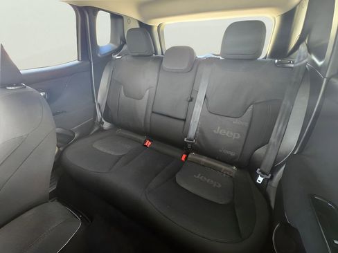 Used 2017 Jeep Renegade Latitude AWD/4WD image 48