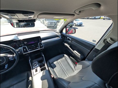 Used 2022 Kia Sorento S AWD/4WD image 15