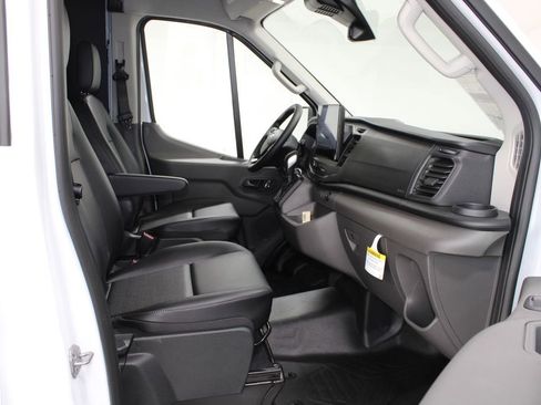 New 2026 Ford Transit 250 148 Medium Roof w/ Load Area Protection Package RWD image 25