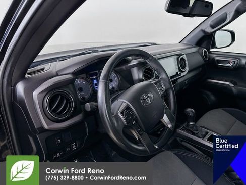 Used 2021 Toyota Tacoma TRD Off-Road image 11