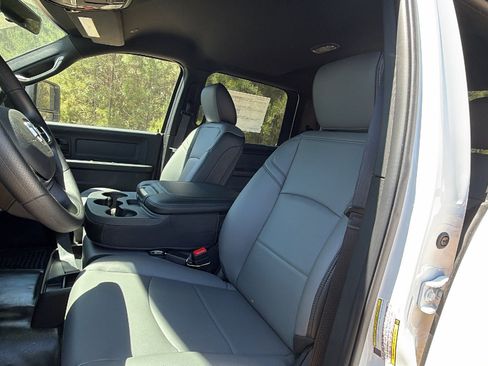 New 2026 RAM 3500 Tradesman AWD/4WD image 17