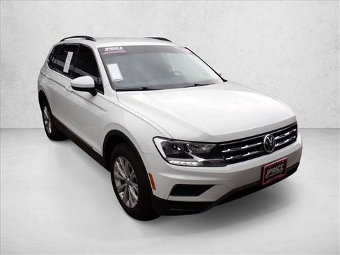 Used 2018 Volkswagen Tiguan SEL AWD/4WD image 6