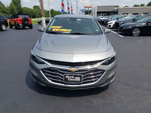 Used 2024 Chevrolet Malibu LT FWD image 2