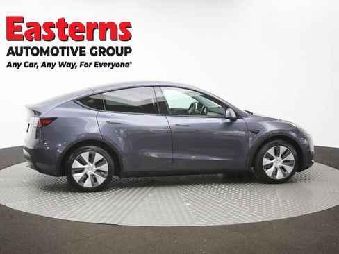 Used 2021 Tesla Model Y Long Range AWD/4WD image 35