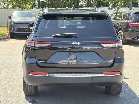 Used 2023 Jeep Grand Cherokee 4WD 4xe image 12
