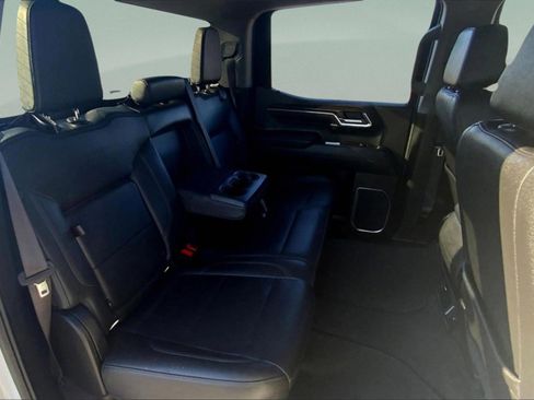Used 2024 GMC Sierra 1500 SLT image 27