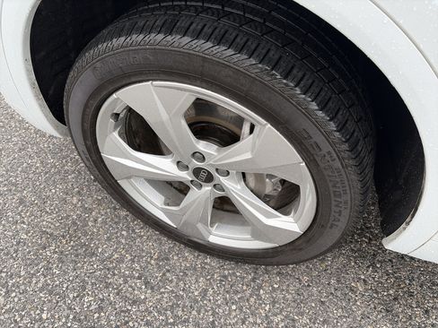 Used 2021 Audi Q5 Premium Plus w/ Premium Plus Package image 7