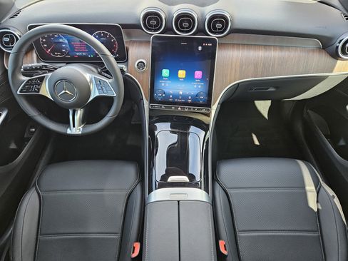 Certified 2025 Mercedes-Benz GLC 300 image 26