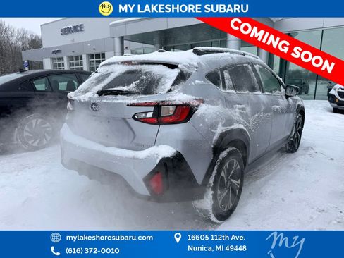 Used 2025 Subaru Crosstrek 2.0i Premium image 8