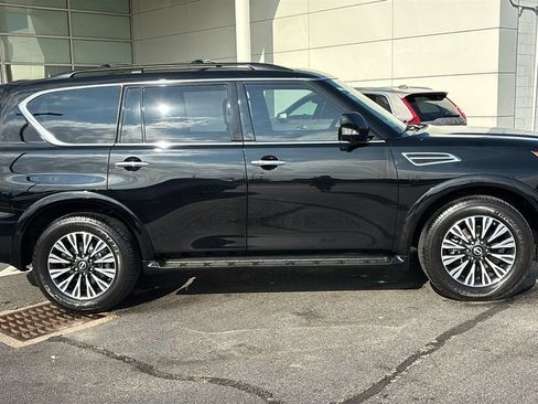 Used 2022 Nissan Armada SL w/ Midnight Edition Package AWD/4WD image 29