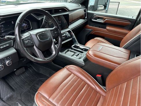 Used 2024 GMC Sierra 2500 Denali Ultimate w/ Max Trailering Package image 2