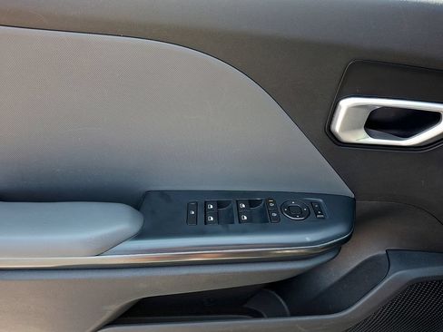 Used 2025 Kia K4 FWD image 12