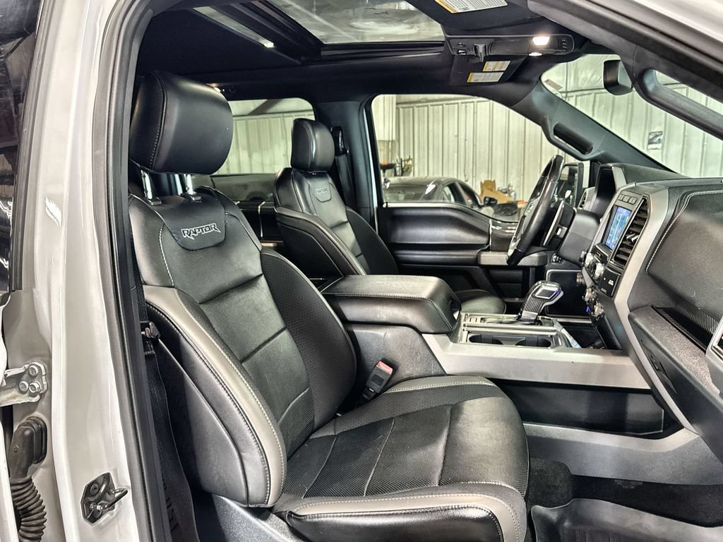 Used 2020 Ford F150 Raptor w/ Equipment Group 802A Luxury AWD/4WD image 32