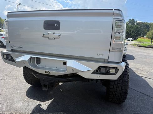 Used 2015 Chevrolet Silverado 2500 LTZ w/ Duramax Plus Package AWD/4WD image 27