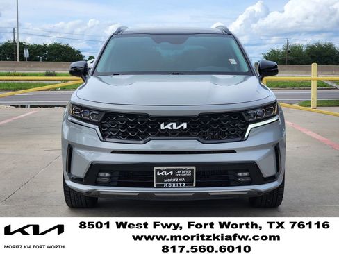 Certified 2022 Kia Sorento SX FWD image 2