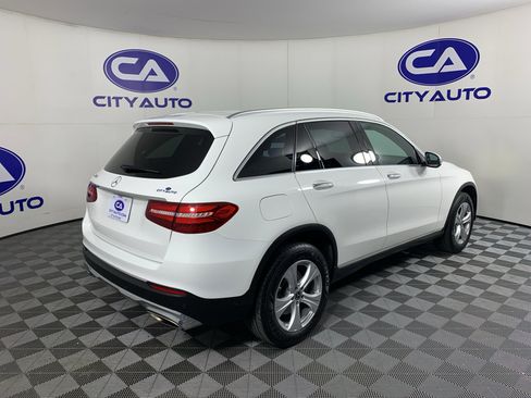 Used 2018 Mercedes-Benz GLC 300 image 3
