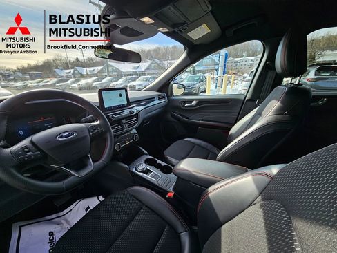 Used 2025 Ford Escape ST-Line image 10