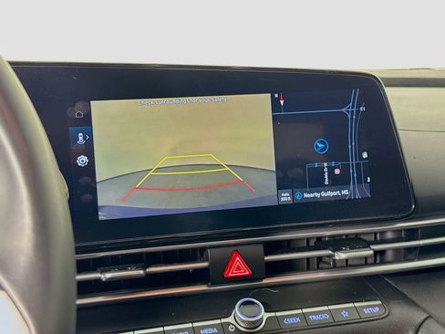 Certified 2023 Hyundai Elantra SEL w/ Convenience Package image 14