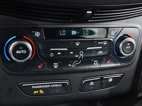 Used 2017 Ford Escape Titanium FWD image 16