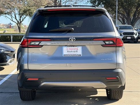 New 2026 Toyota Grand Highlander Platinum image 5