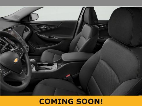 Used 2021 Chevrolet Malibu LT FWD image 4
