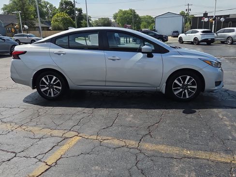Used 2025 Nissan Versa SV w/ Trunk Package FWD image 4