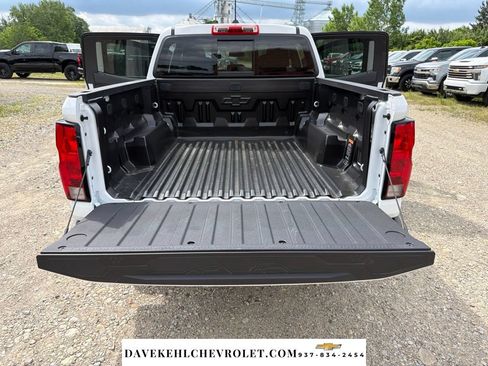 Used 2026 Chevrolet Colorado W/T AWD/4WD image 24