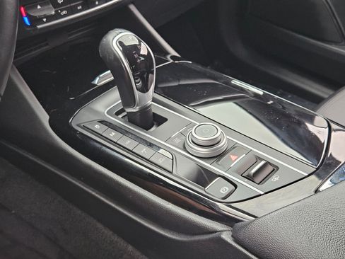 Used 2018 Maserati Levante AWD/4WD image 21