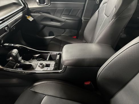 New 2025 Kia Sorento SX image 26