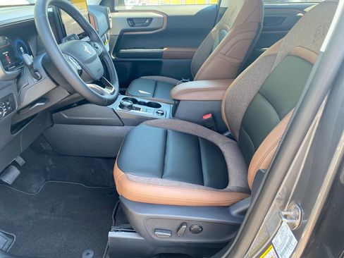 New 2025 Ford Bronco Sport Outer Banks w/ Outer Banks Tech Package+ image 8