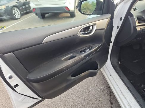 Used 2015 Nissan Sentra SV w/ Style Package FWD image 6