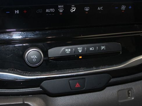 Used 2023 Ford Transit 350 XLT image 43