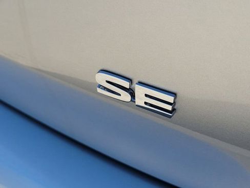 New 2026 Mitsubishi Outlander SE FWD image 8