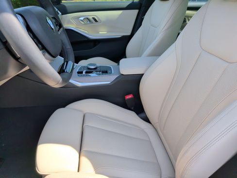 Used 2026 BMW 330i Sedan w/ Premium Package RWD image 27