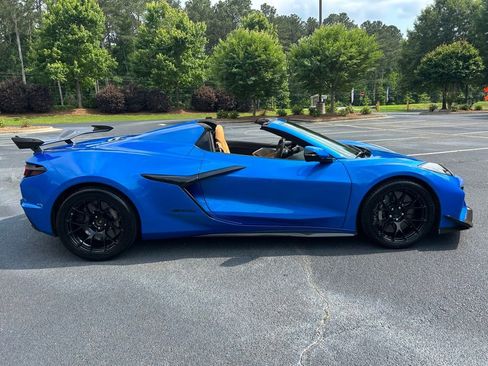 Used 2024 Chevrolet Corvette Z06 w/ Z07 Performance Package RWD image 31