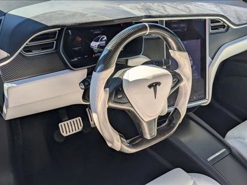 Used 2017 Tesla Model X P100D image 11