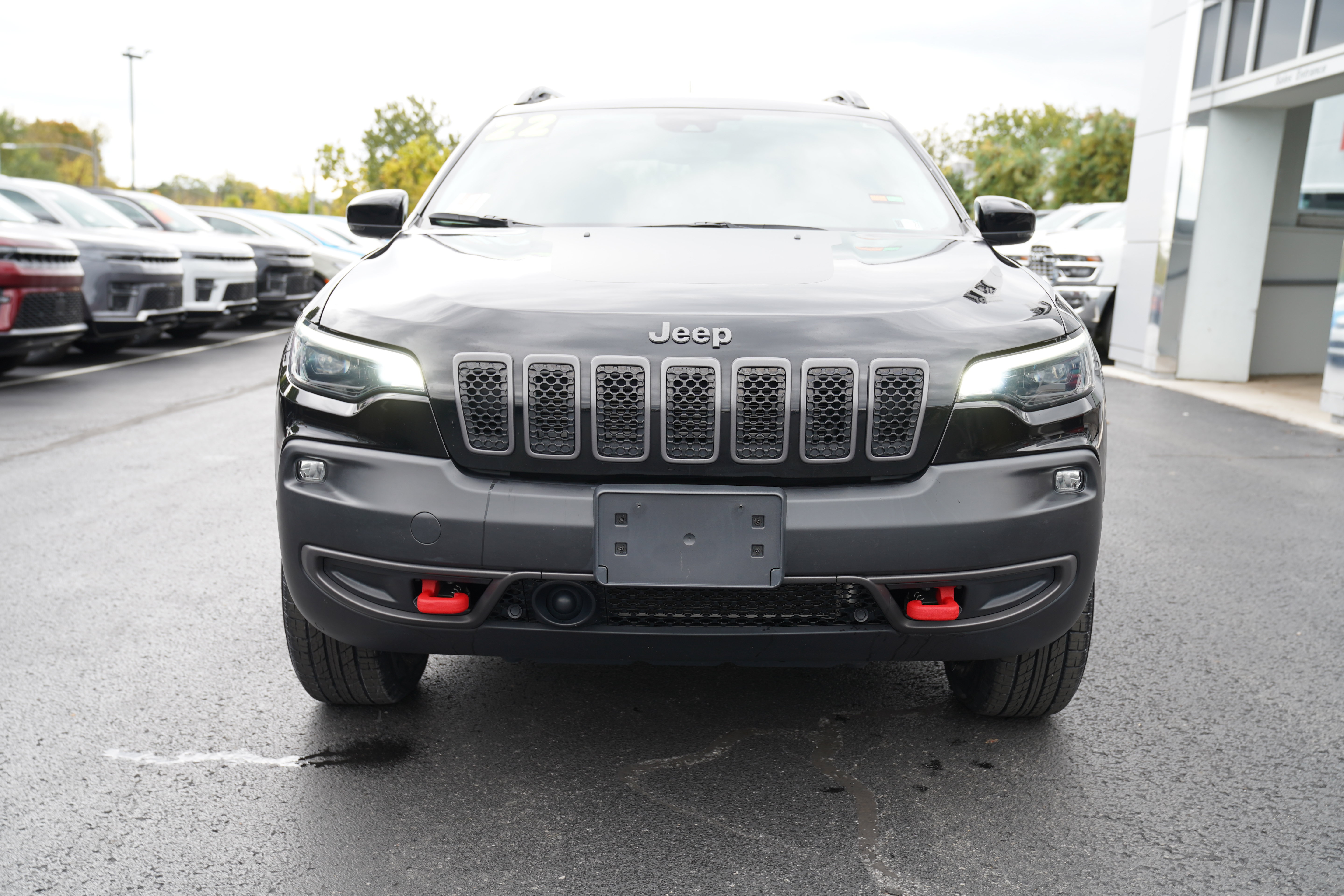 Used 2022 Jeep Cherokee Trailhawk w/ Trailer Tow Group AWD/4WD image 10
