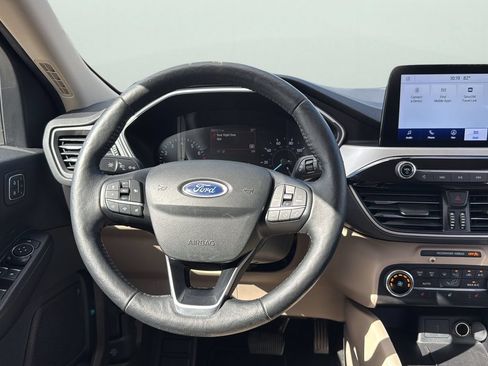 Used 2020 Ford Escape SEL FWD image 12
