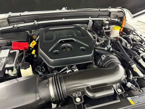 Certified 2025 Jeep Wrangler Willys 4xe image 36