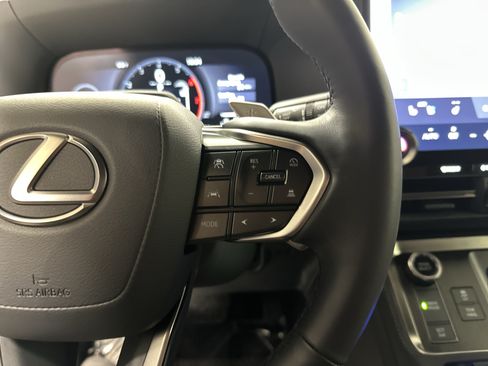 Certified 2025 Lexus GX 550 w/ Accessory Package (2T) AWD/4WD image 20