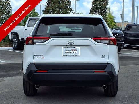 Used 2024 Toyota RAV4 LE AWD/4WD image 6