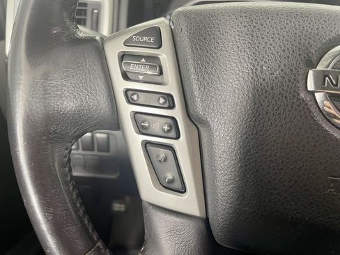 Used 2020 Nissan Titan SL w/ Moonroof Package image 16